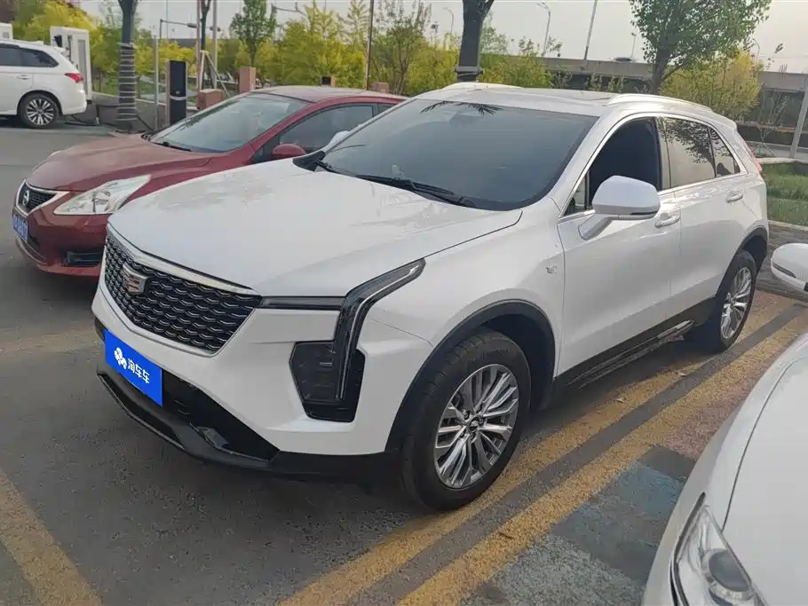 Cadillac XT4 2026