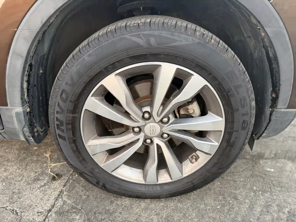Geely Boyue — миниатюра 17