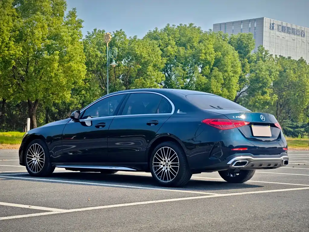 Mercedes-Benz C-Class — миниатюра 7
