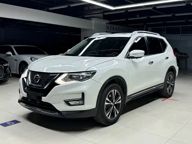 NISSAN QIJUN 2017
