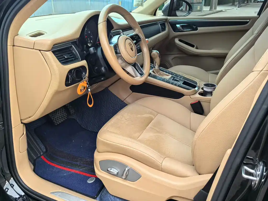 Porsche Macan — миниатюра 5