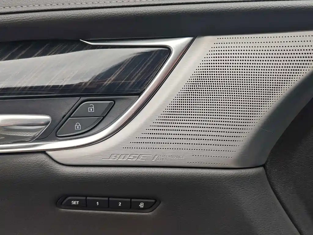 Cadillac XT6 — миниатюра 17