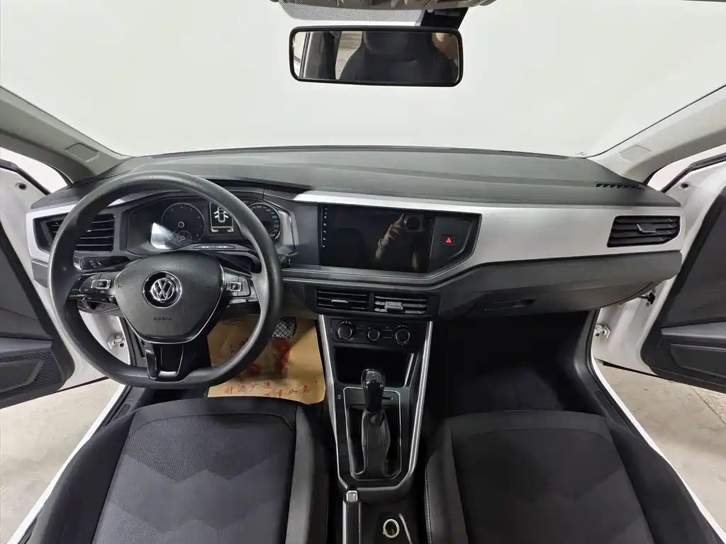 Volkswagen Polo — миниатюра 9