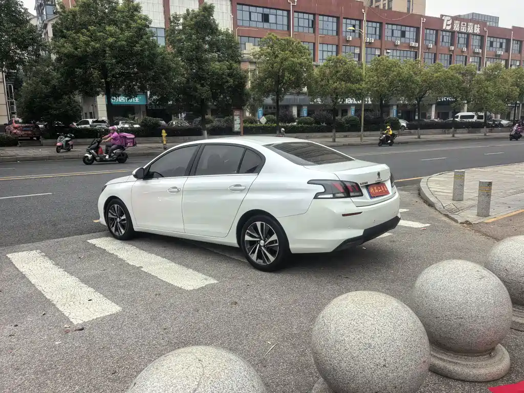 Peugeot 408 — миниатюра 8