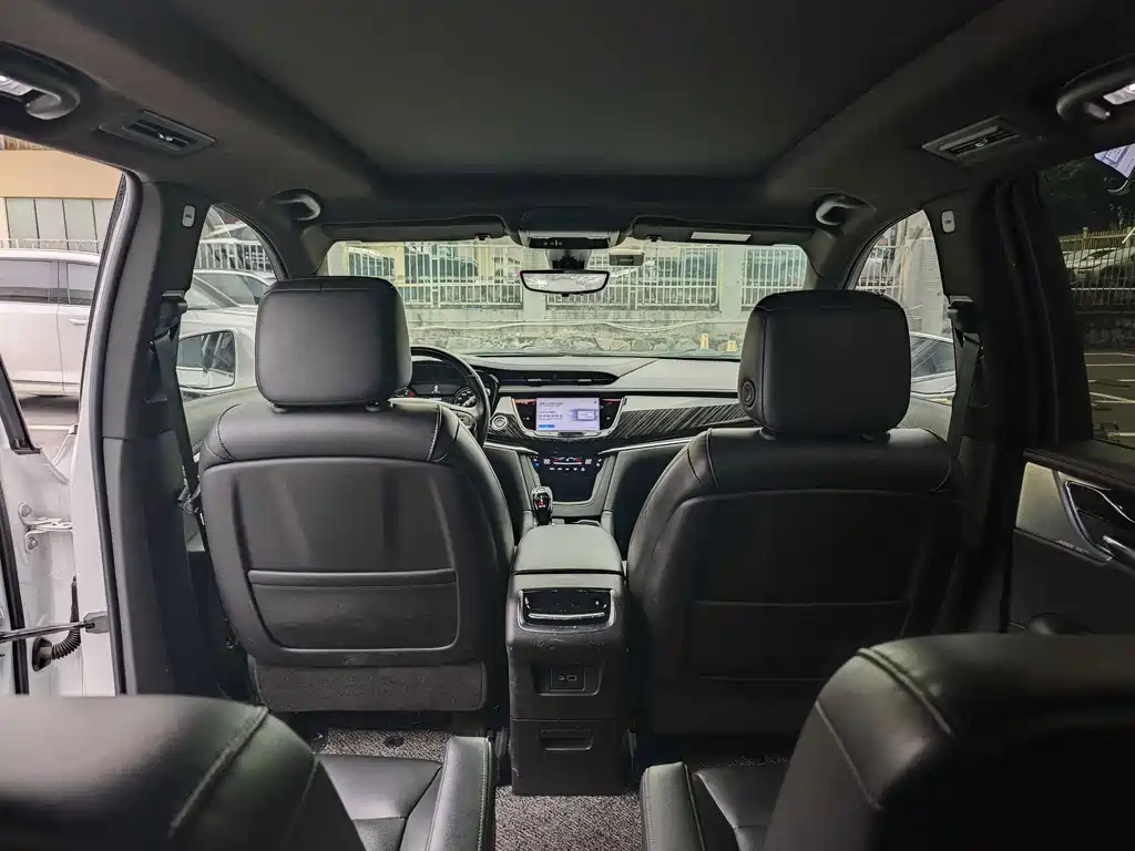 Cadillac XT6 — миниатюра 9