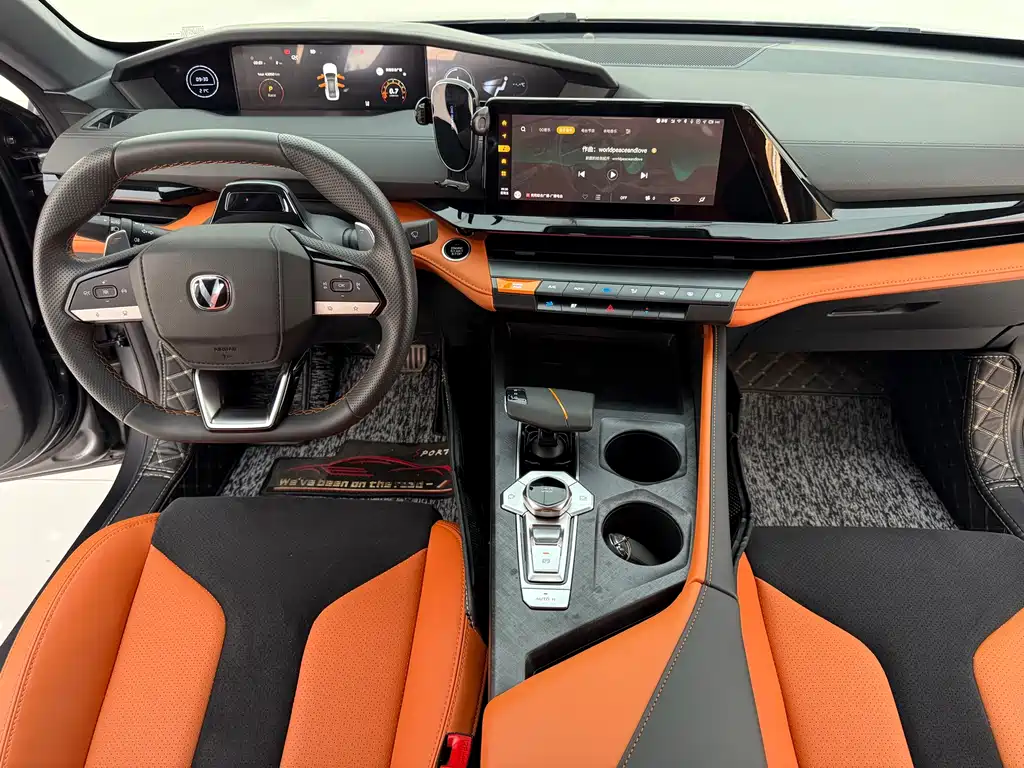 Changan UNI-V 1.5T Sport Edition, фото 6