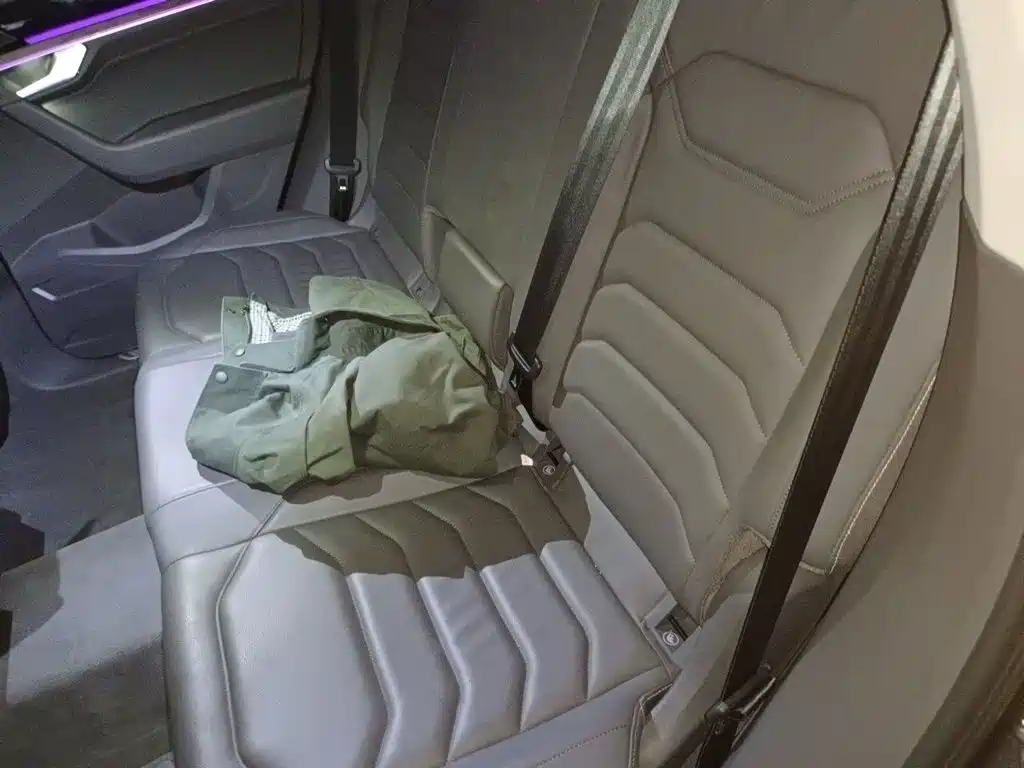 Volkswagen Touareg — миниатюра 18