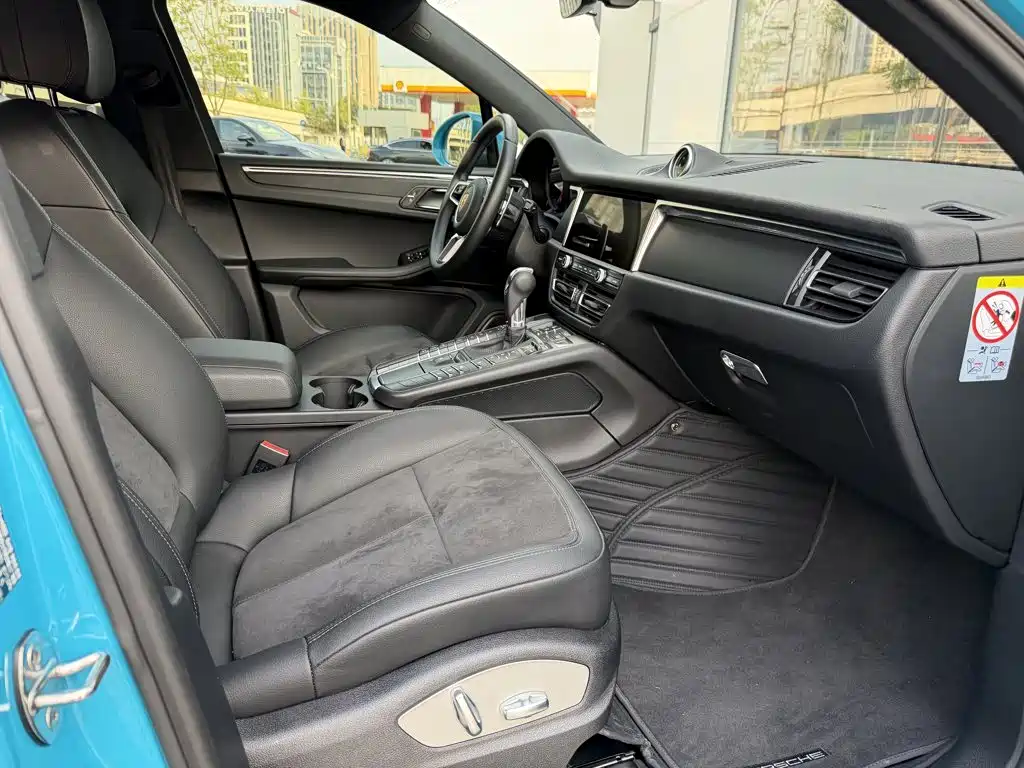 Porsche Macan — миниатюра 14