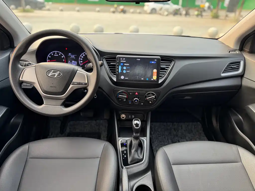 Hyundai Verna — миниатюра 12