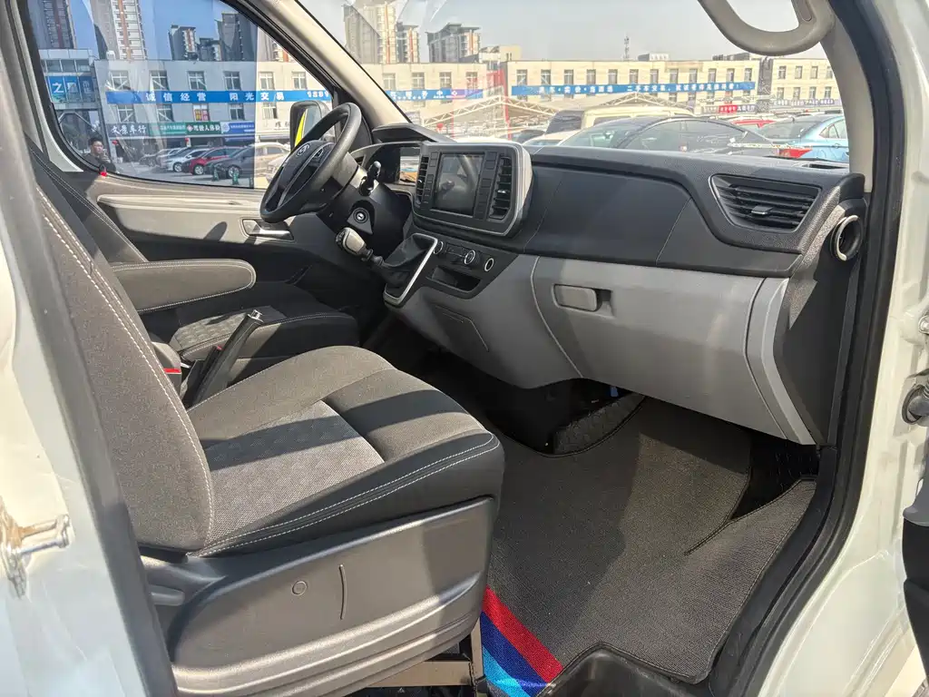 SAIC MAXUS XINTU V80