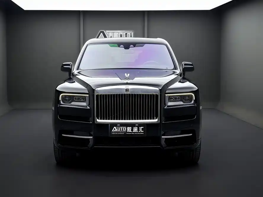 Rolls-Royce Cullinan 2018 мест