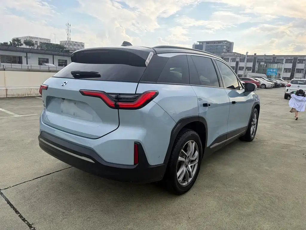 NIO ES6 — миниатюра 5