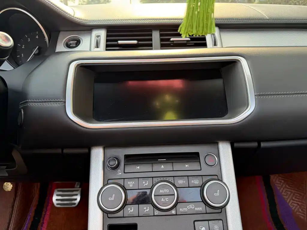 Land Rover Evoque (Import) — миниатюра 10