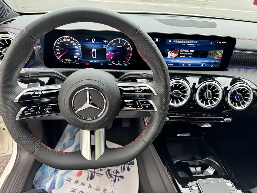 Mercedes-Benz A-Class — миниатюра 16