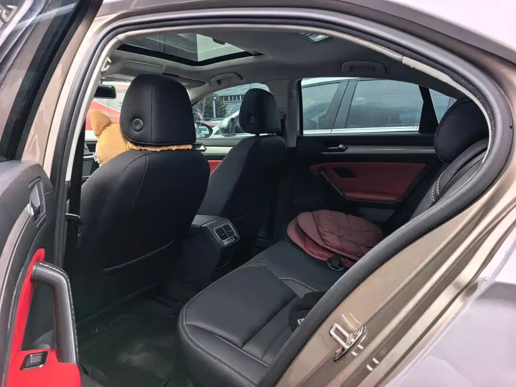 Volkswagen Lamando — миниатюра 8