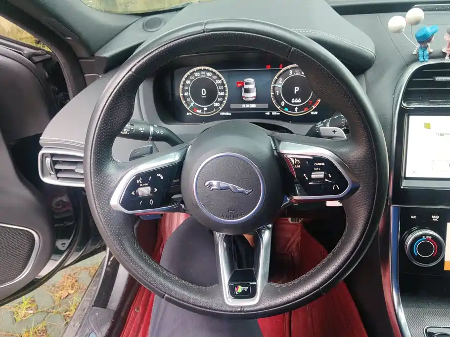Jaguar XEL — миниатюра 15