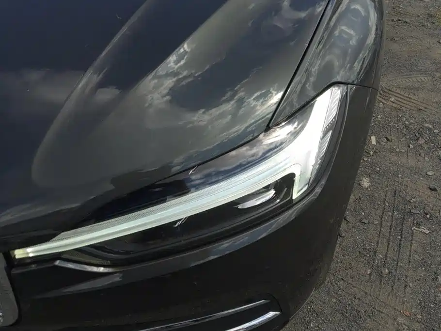 Volvo XC60 — миниатюра 5