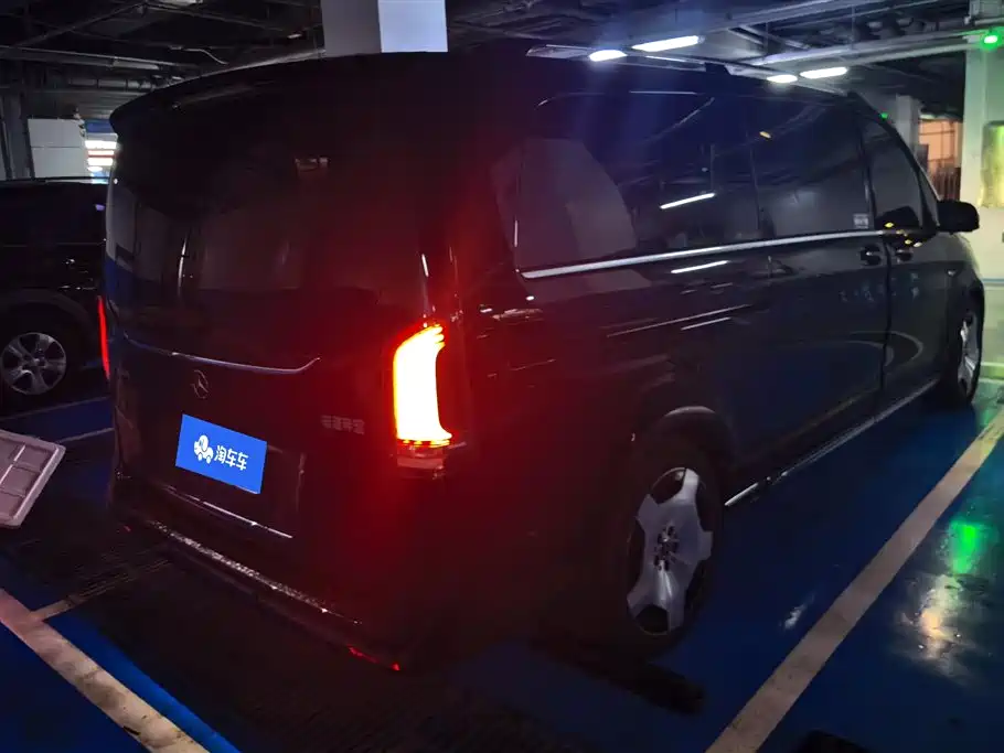Mercedes-Benz V-Class V 2024 V 300 L Luxury