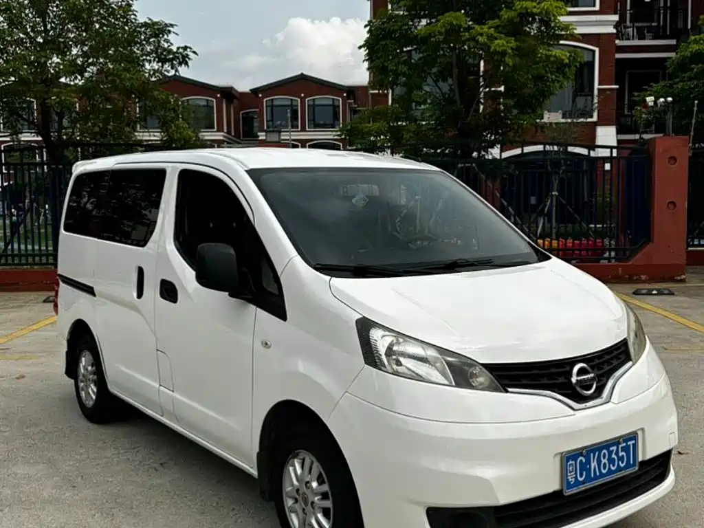 Nissan NV200 — миниатюра 3