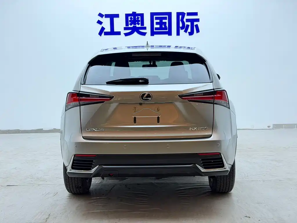 Lexus NX — миниатюра 20