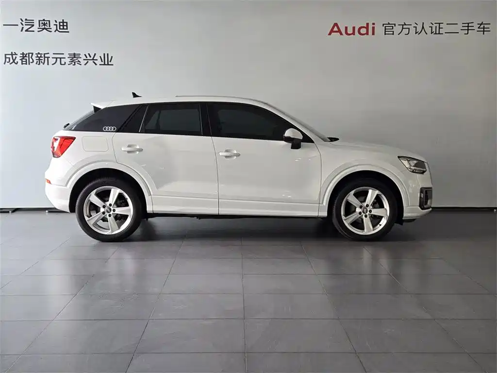 Audi Q2L 2018 35 TFSI Fashion V