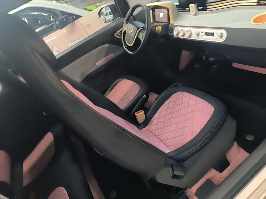 Wuling MINIEV — миниатюра 25