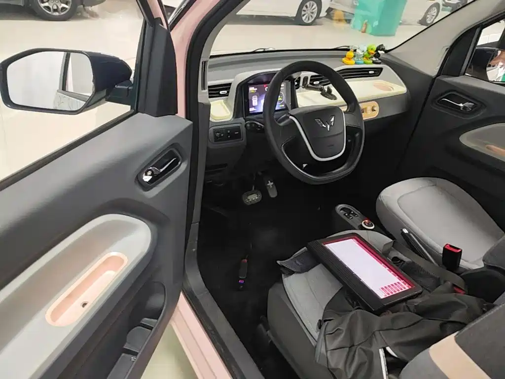 Wuling MINIEV — миниатюра 16