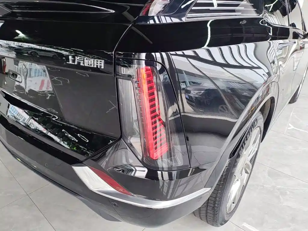 Cadillac IQ — миниатюра 8