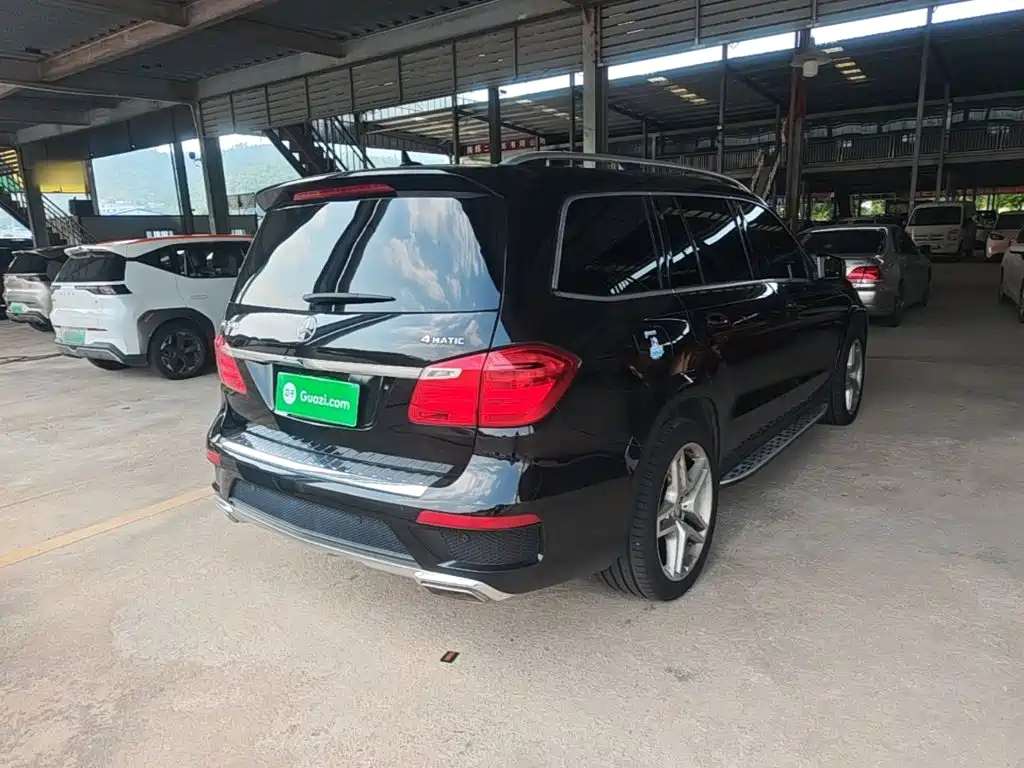 Mercedes-Benz GL-Class — миниатюра 7