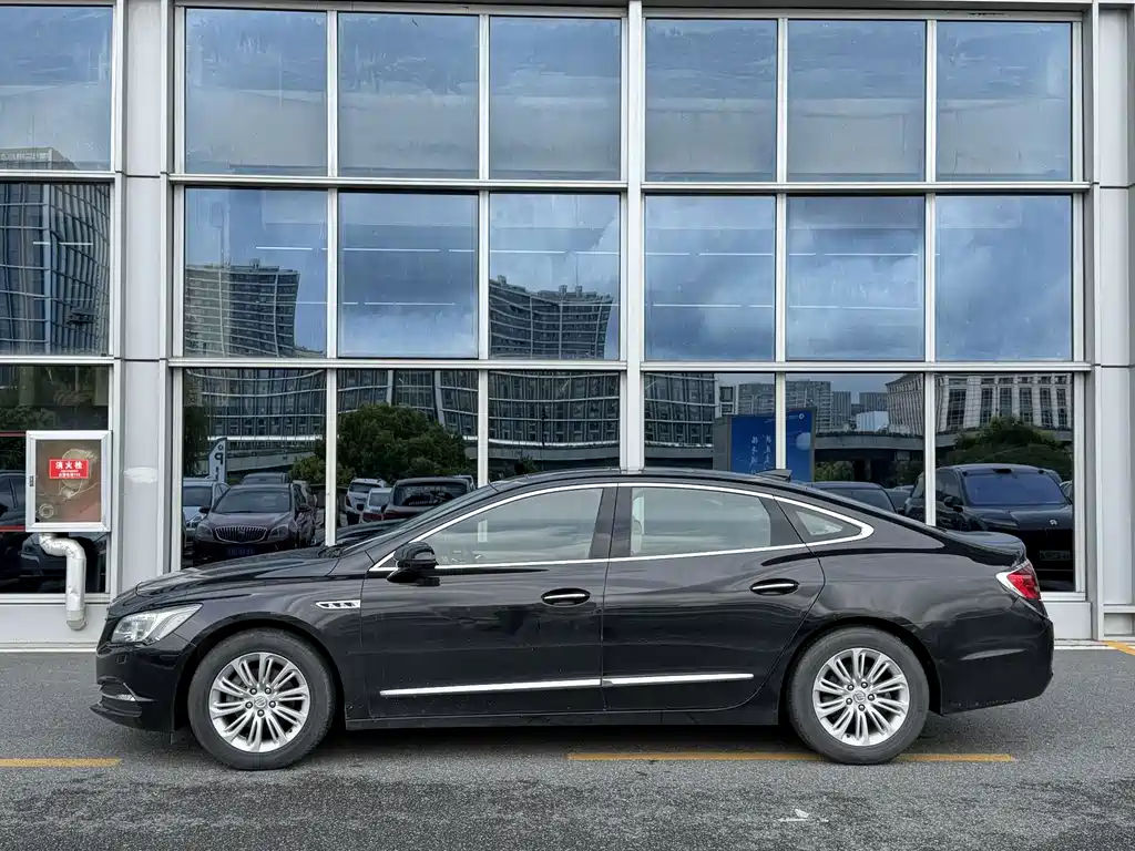 Buick LaCrosse — миниатюра 3
