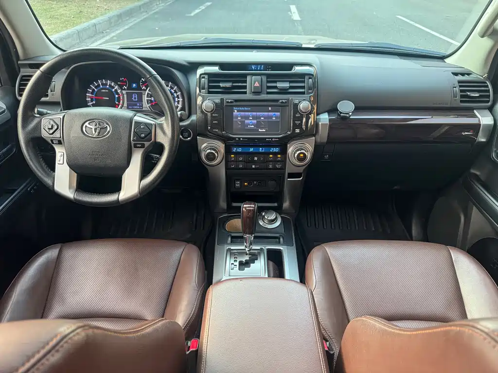 Toyota 4Runner — миниатюра 10