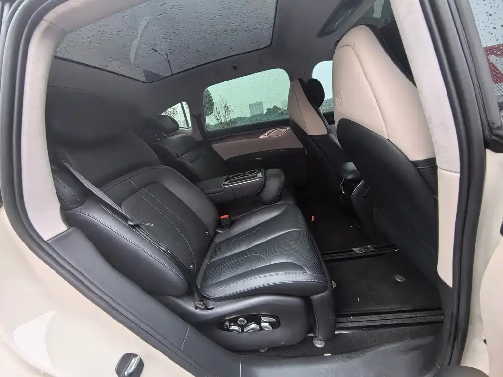 ZHIJI AUTOMOBILE ZHIJI LS7