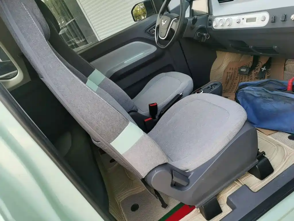 Wuling MINIEV — миниатюра 25