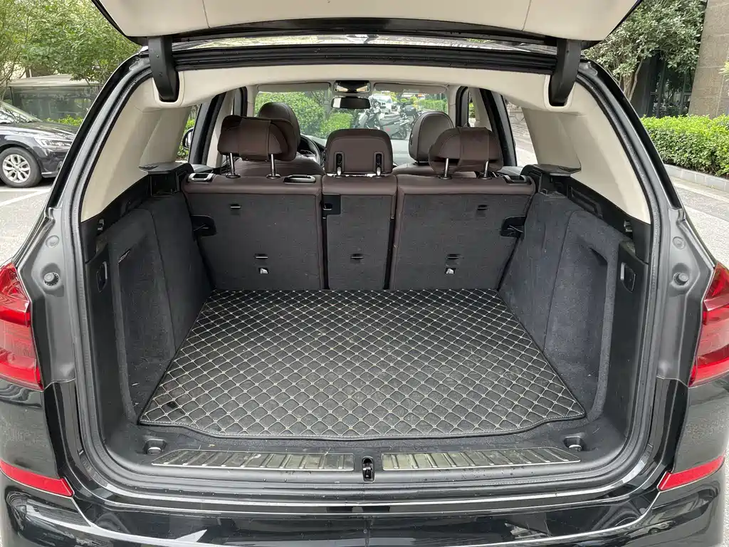BMW X3 — миниатюра 11
