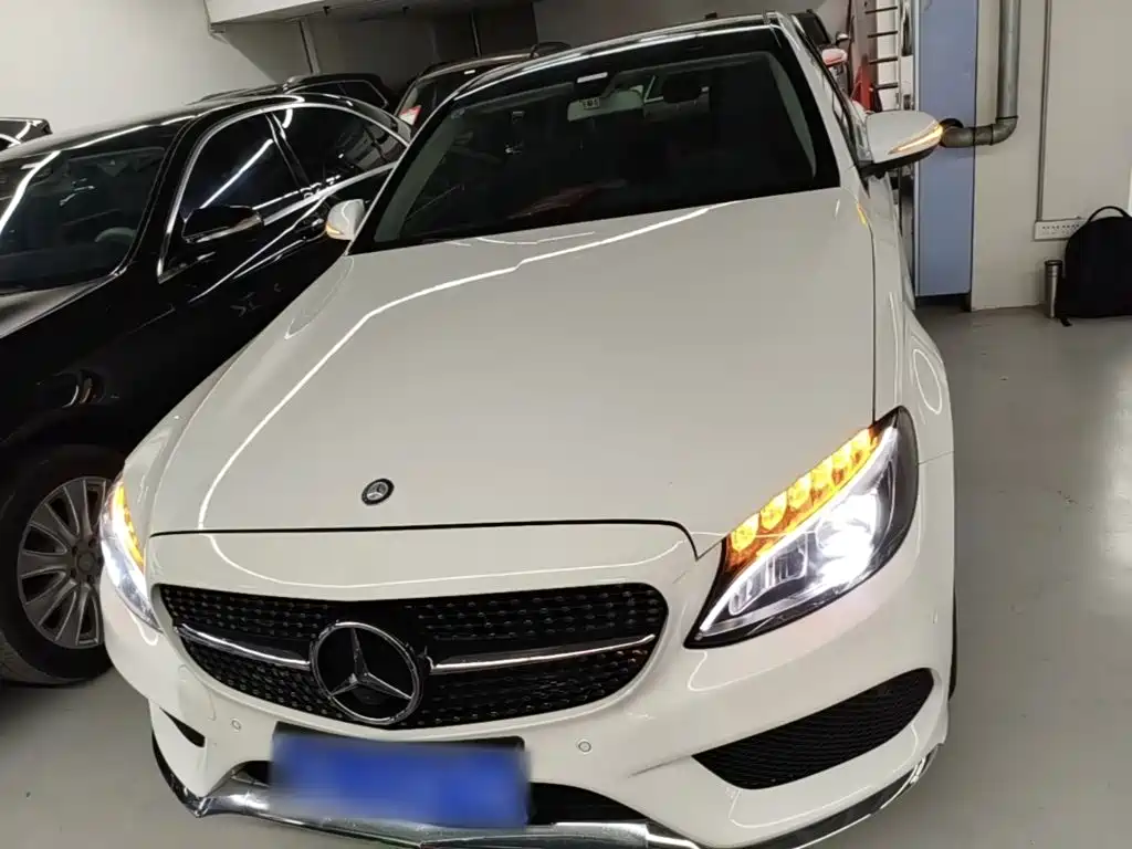 Mercedes-Benz C-Class — миниатюра 3