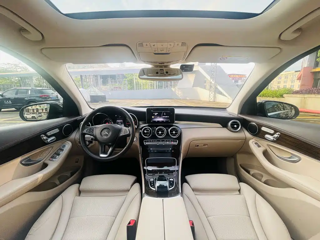 Mercedes-Benz GLC 2018 GLC 260 4MATIC