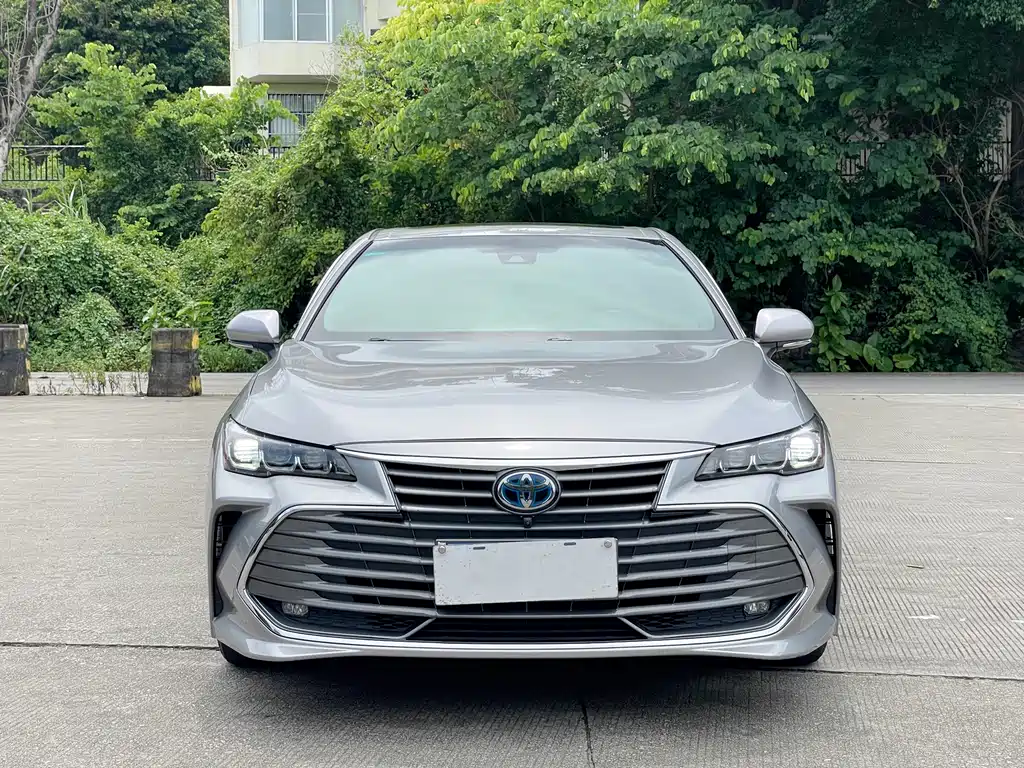 Toyota Avalon — миниатюра 2