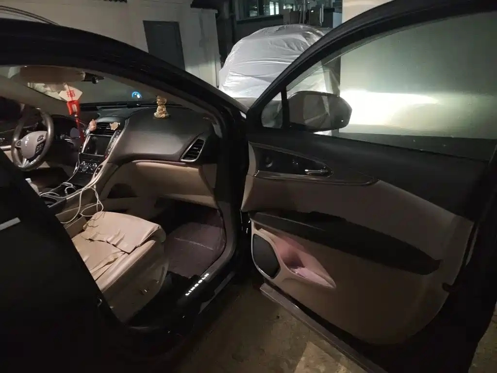 Lincoln MKX — миниатюра 18