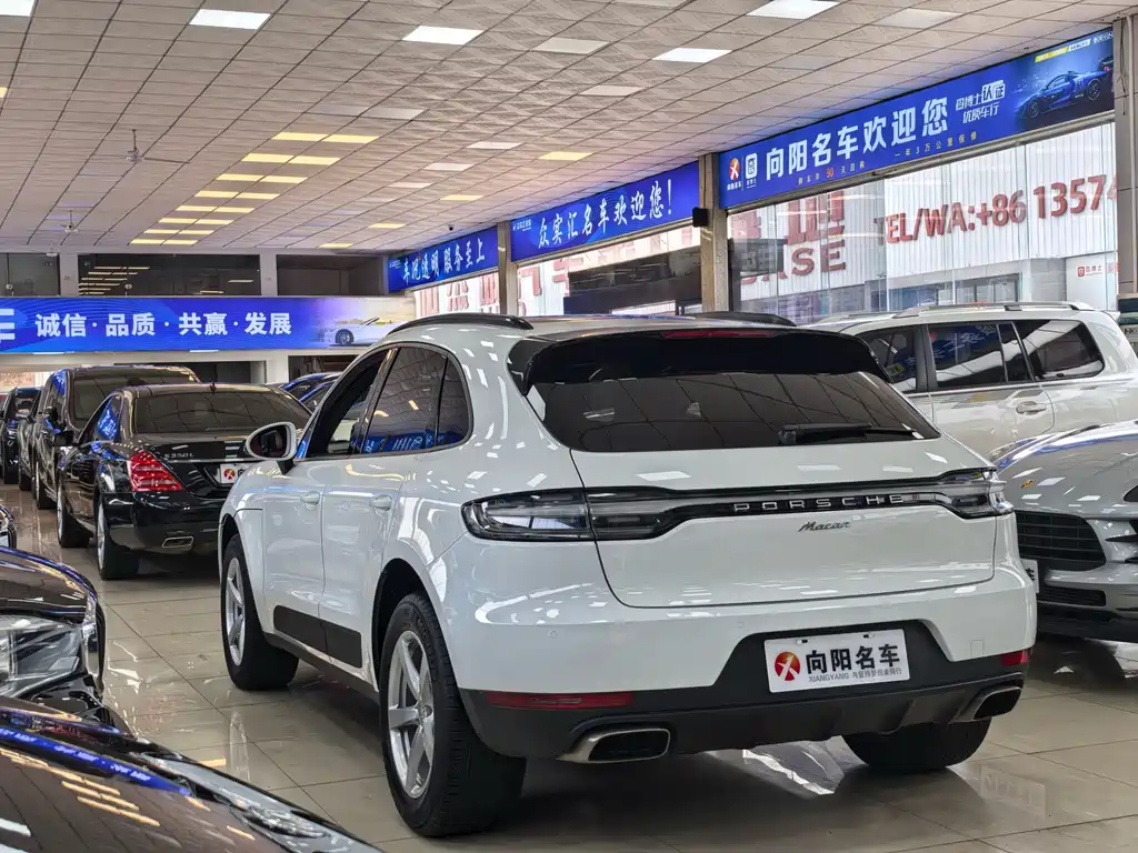 Porsche Macan — миниатюра 5