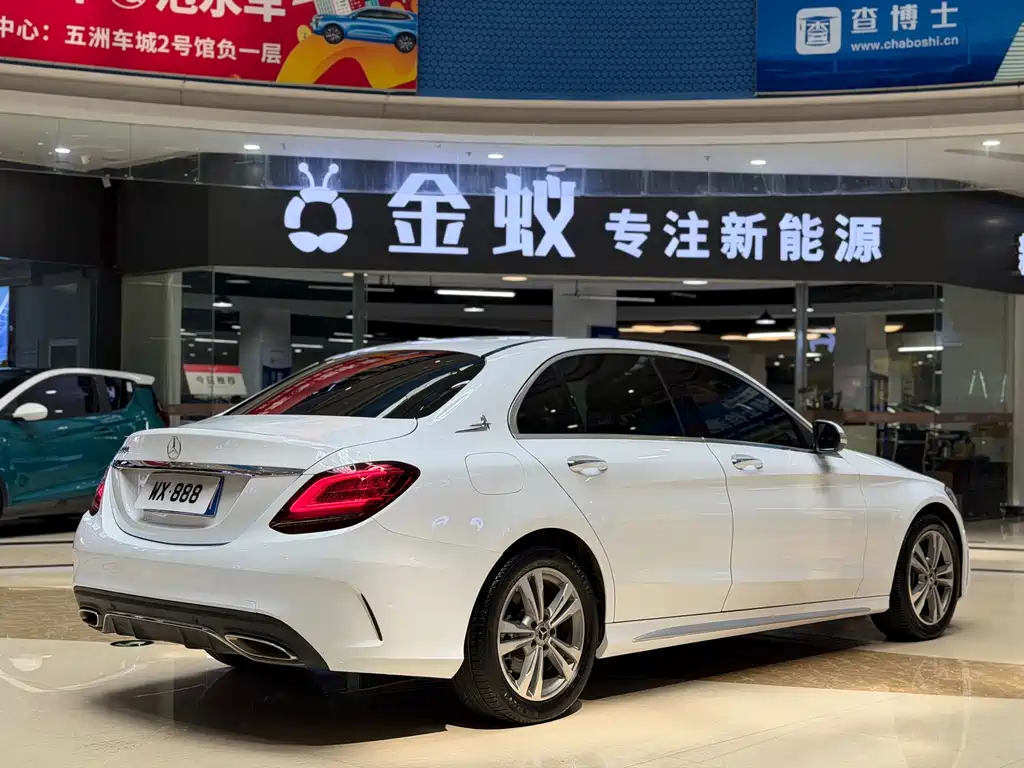 Mercedes-Benz C-Class — миниатюра 5