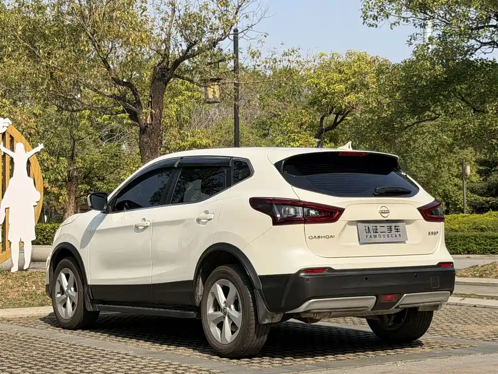 Nissan Qashqai — миниатюра 5