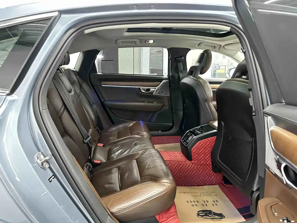 Volvo S90 2017 T5