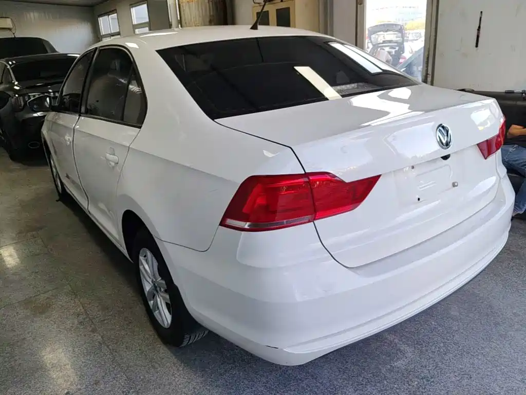 Volkswagen Santana — миниатюра 5