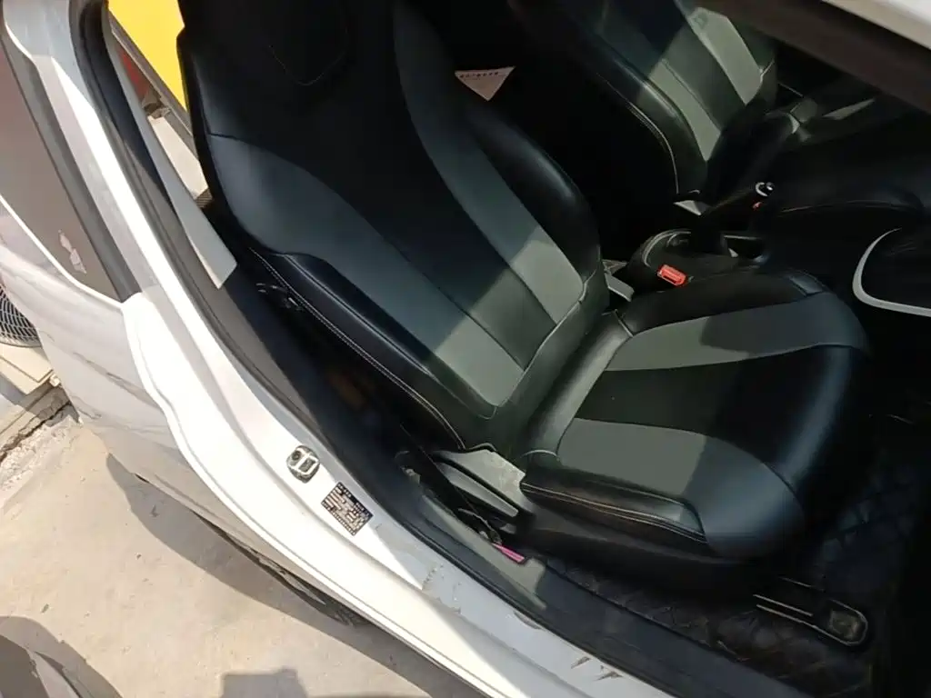 Roewe Clever — миниатюра 20