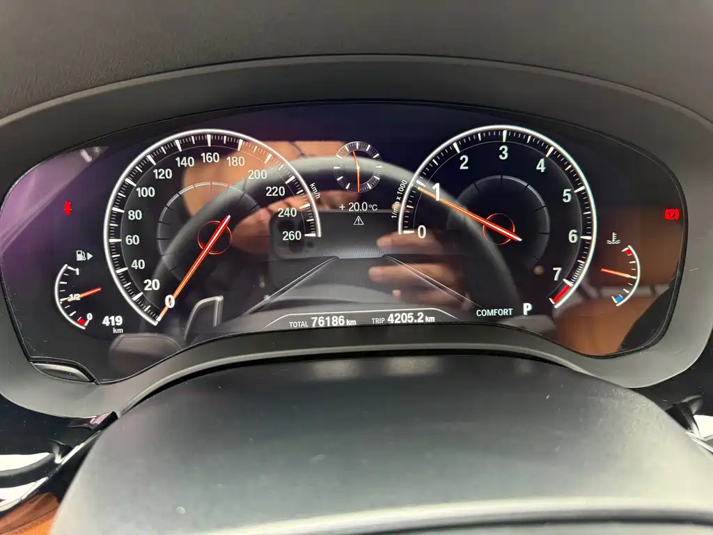BMW 5 Series — миниатюра 22