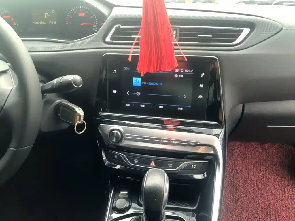 Peugeot 308 — миниатюра 13