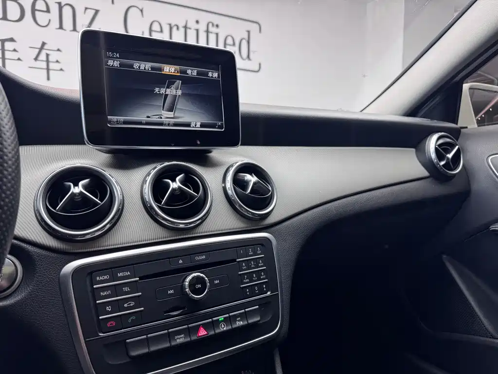 Mercedes-Benz GLA — миниатюра 6