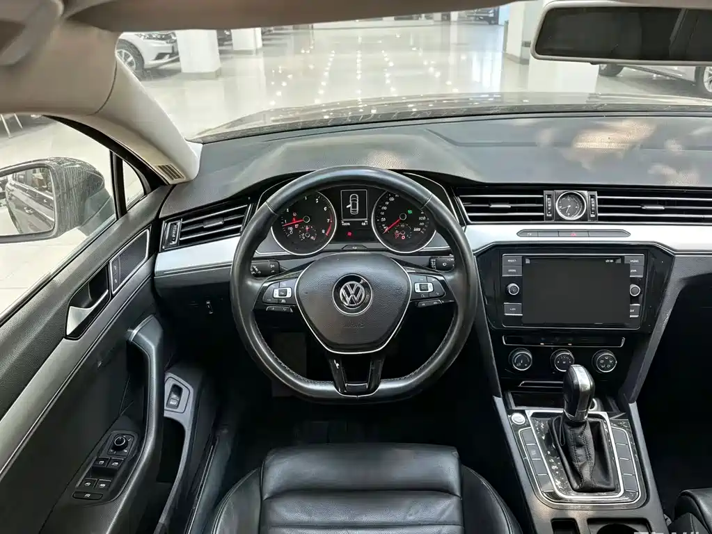 Volkswagen Magotan — миниатюра 3