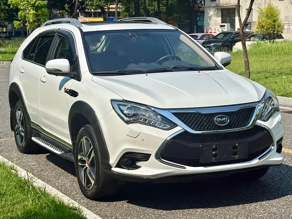 BYD Tang New Energy — миниатюра 3