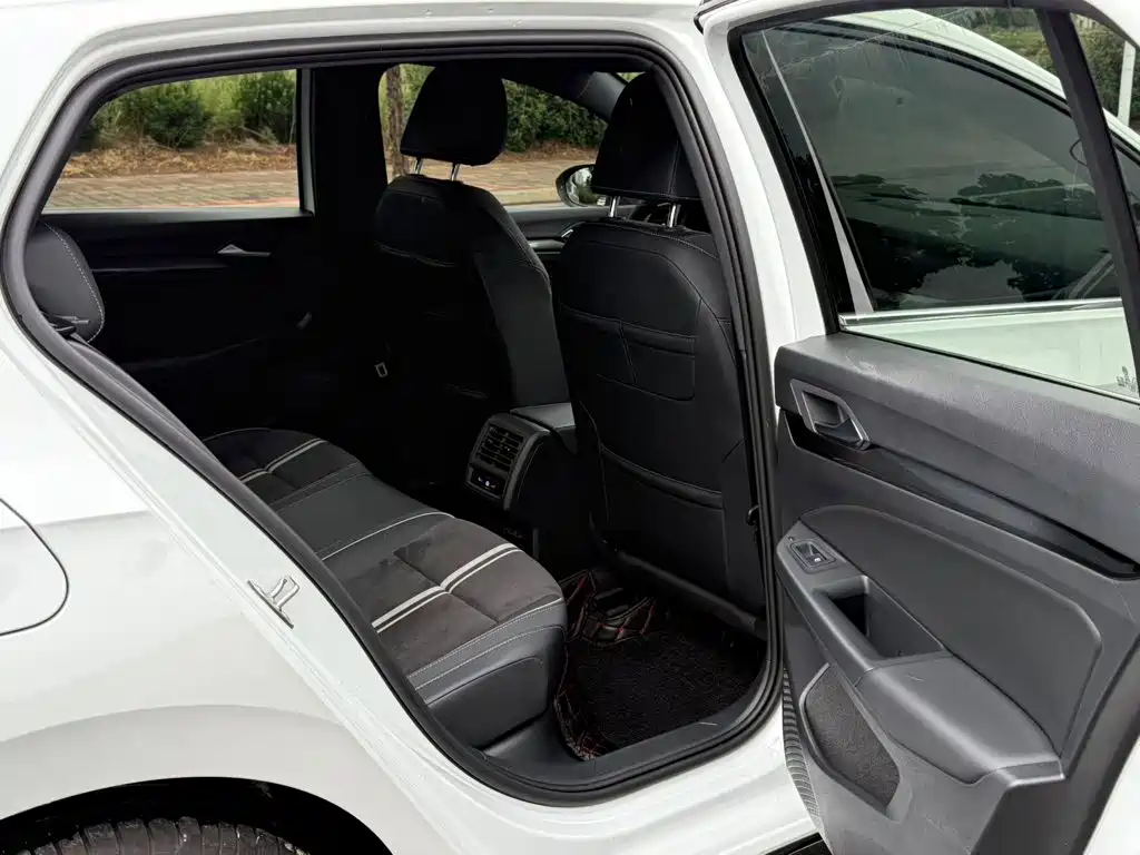 Volkswagen Golf — миниатюра 5